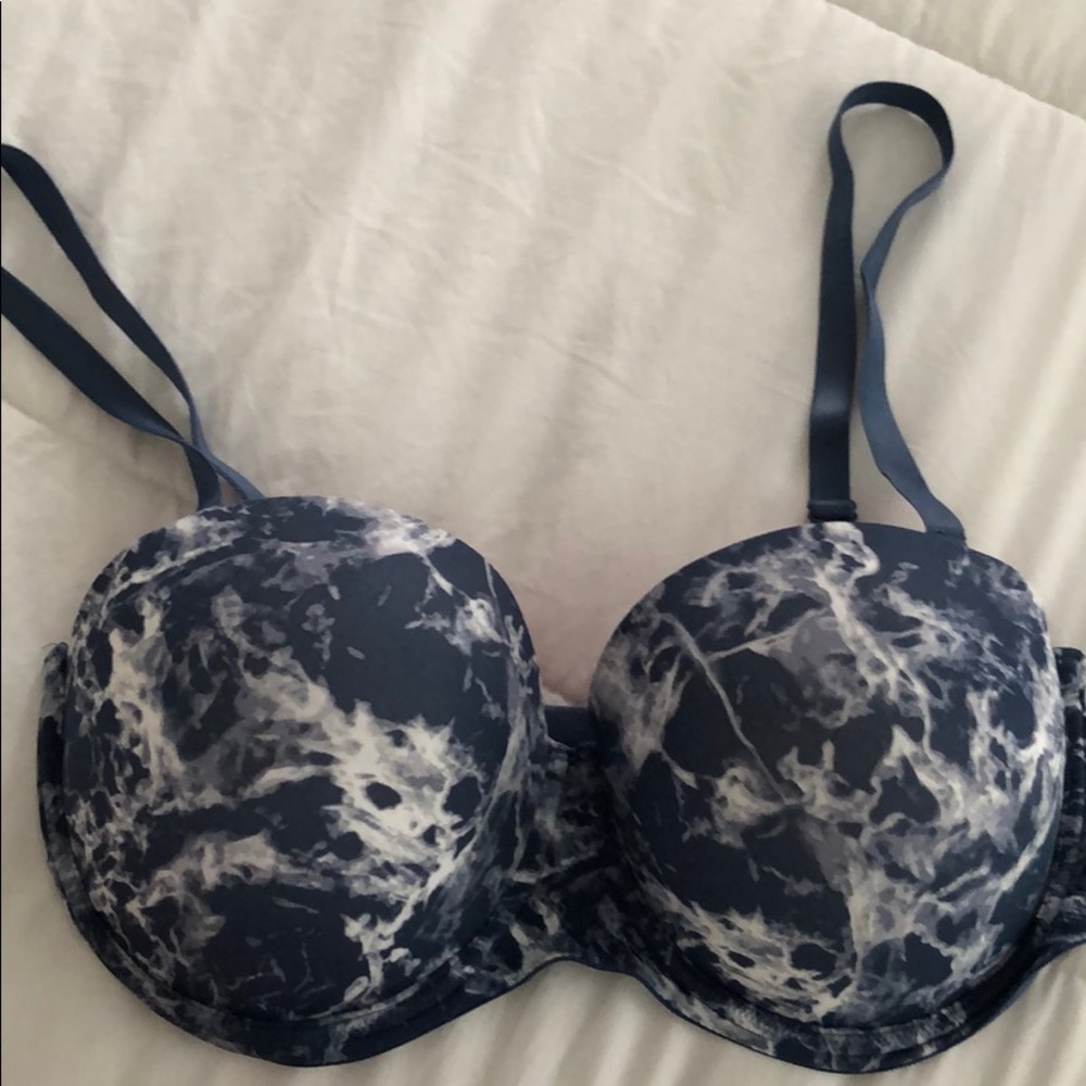 Victoria’s Secret wear anywhere NWT 36DDD